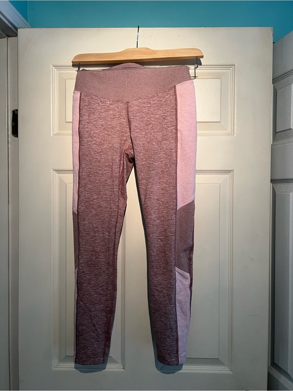 Mauve & Light Pink Colorblock Leggings